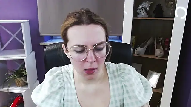 Zoey Erotic online show from 13, 4, 2026