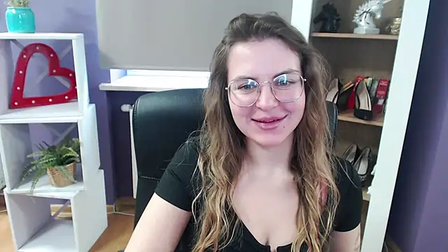 Zoey Erotic online show from 5, 3, 2025