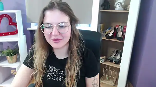 Zoey Erotic online show from 3, 3, 2025