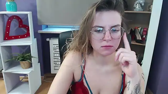 Zoey Erotic online show from 27, 2, 2025