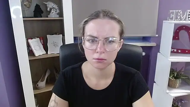 Zoey Erotic online show from 23, 9, 2025