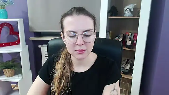 Zoey Erotic online show from 26, 2, 2025