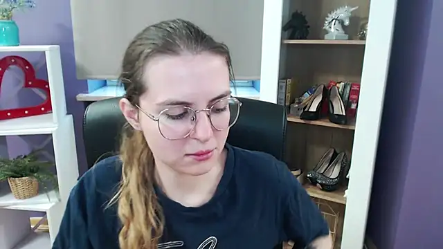 Zoey Erotic online show from 26, 2, 2025