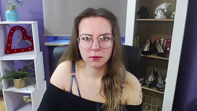 Zoey Erotic online show from 19, 3, 2025