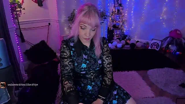 AliceW0lf online show from 22, 9, 2025