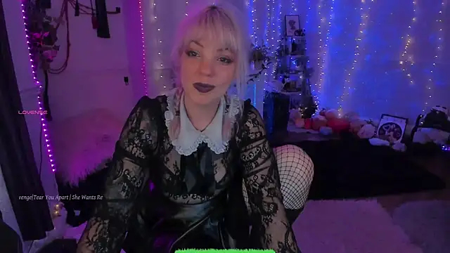 AliceW0lf online show from 8, 11, 2025