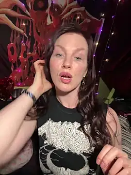 Snapshot of courtneyoccult chatting on 11, 9, 2025 courtneyoccult online show from 11, 9, 2025