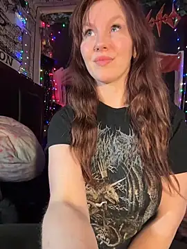 Snapshot of courtneyoccult chatting on 18, 11, 2025 courtneyoccult online show from 18, 11, 2025