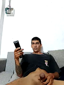 Elverguditojaja online show from 14, 4, 2026