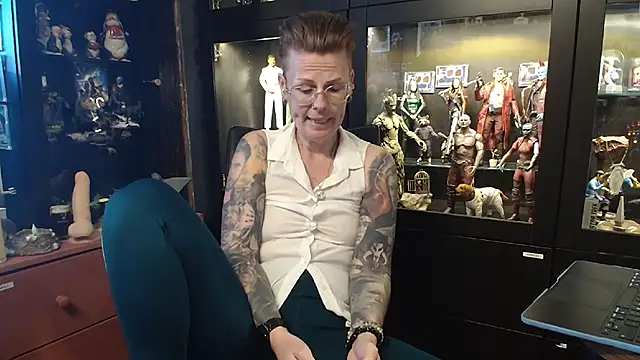 Snapshot of MaryG chatting on 3, 3, 2026 MaryG online show from 3, 3, 2026