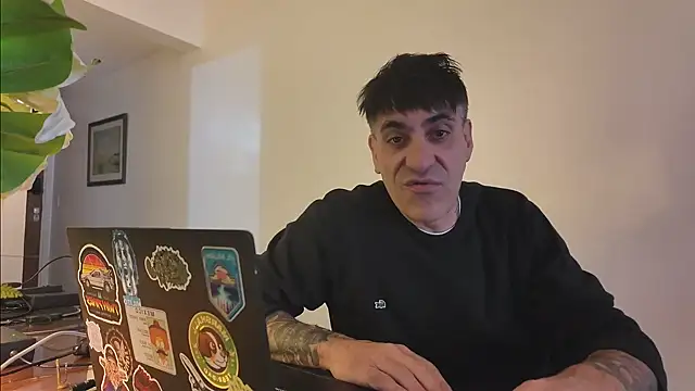Elnonoykeila77 online show from 7, 5, 2026