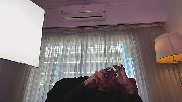 Elnonoykeila77 online show from 18, 5, 2026