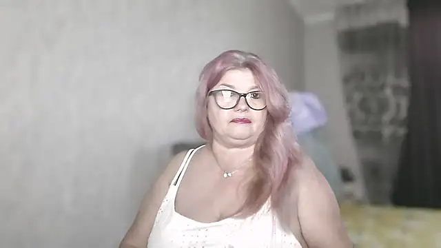 Snapshot of Diana_49 chatting on 21, 7, 2026 Diana 49 online show from 21, 7, 2026