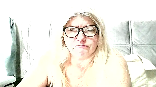 Diana 49 online show from 24, 4, 2026