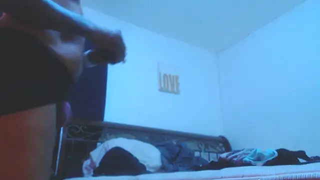 Snapshot of trophyboi69 chatting on 4, 6, 2026 trophyboi69 online show from 4, 6, 2026