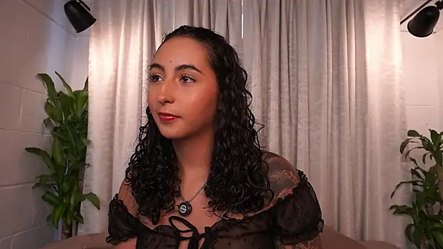 agatha collins  online show from 7, 4, 2026