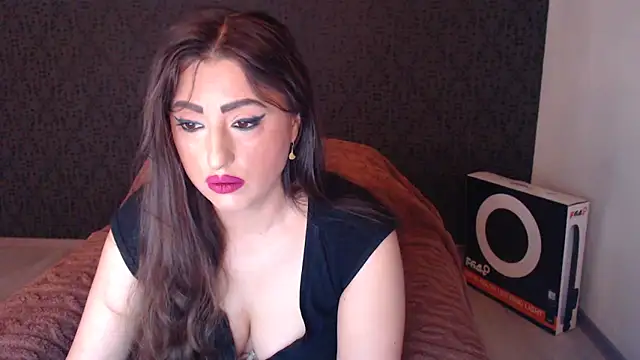 RebeccaStone online show from 24, 4, 2026