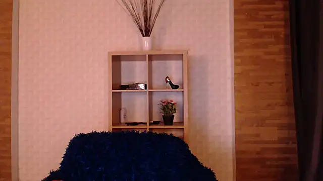 RebeccaStone online show from 18, 10, 2025