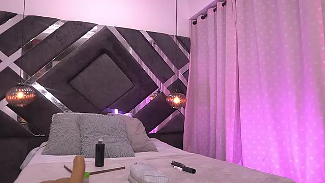 violeta aroca online show from 31, 10, 2025