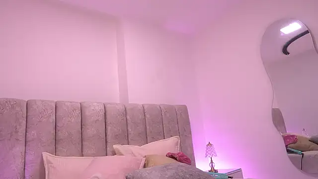 violeta aroca online show from 2, 12, 2025