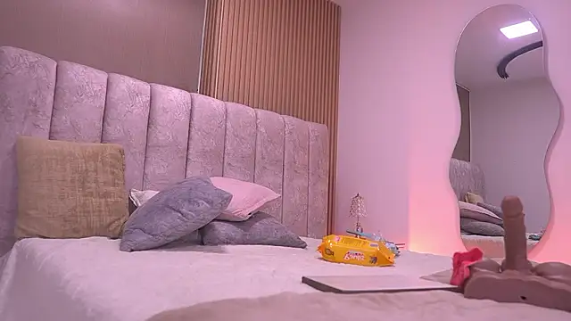 violeta aroca online show from 5, 3, 2026