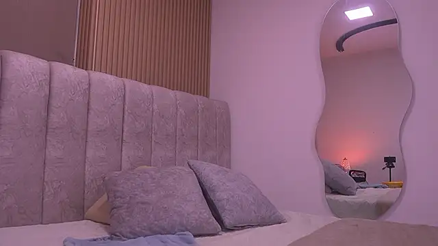 violeta aroca online show from 12, 3, 2026