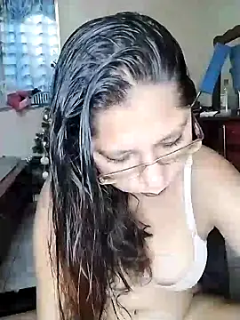 Snapshot of Sivanija_21 chatting on 31, 12, 2024 Sivanija 21 online show from 31, 12, 2024