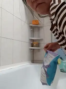 Zulfiya Bruce online show from 1, 11, 2025