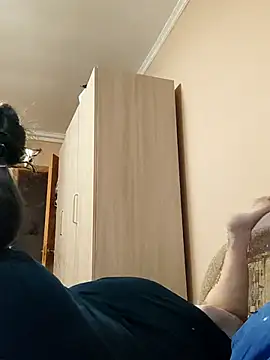 Zulfiya Bruce online show from 13, 12, 2025