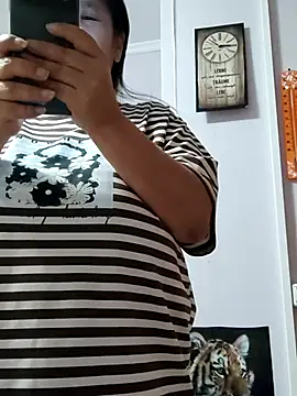 Zulfiya Bruce online show from 20, 10, 2025