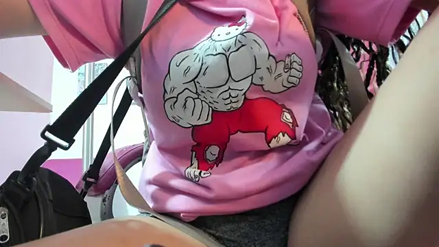 Snapshot of CAMILA--REY chatting on 20, 2, 2026 CAMILA--REY online show from 20, 2, 2026