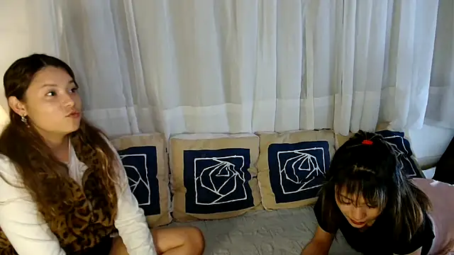 3littleschoolteens online show from 5, 7, 2026