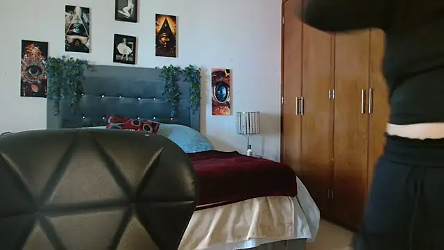 Snapshot of 3littleschoolteens chatting on 15, 12, 2025 3littleschoolteens online show from 15, 12, 2025