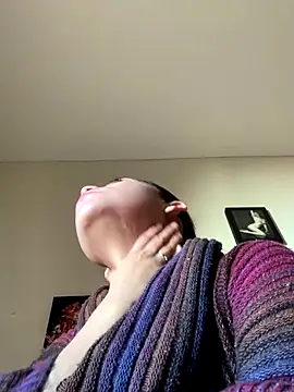 Snapshot of 3littleschoolteens chatting on 21, 12, 2025 3littleschoolteens online show from 21, 12, 2025