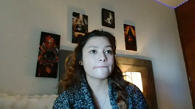 Snapshot of 3littleschoolteens chatting on 10, 1, 2026 3littleschoolteens online show from 10, 1, 2026