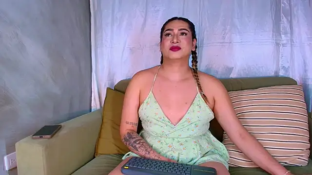 ISABELLASSMITH online show from 17, 3, 2026