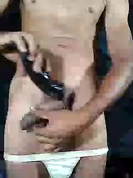 Juliaobig online show from 4, 12, 2024