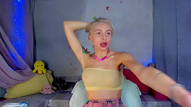 LickLizzy online show from 13, 10, 2025