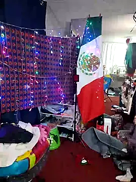 Snapshot of LaInsaciableIntensa chatting on 15, 10, 2025 LaInsaciableIntensa online show from 15, 10, 2025