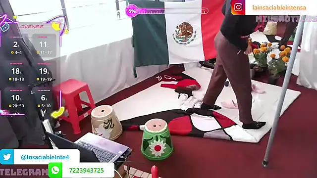 Snapshot of LaInsaciableIntensa chatting on 15, 11, 2025 LaInsaciableIntensa online show from 15, 11, 2025