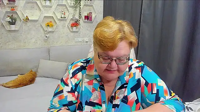  big love  online show from 6, 4, 2026