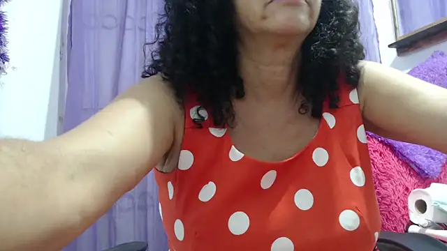 heyline milf online show from 4, 11, 2025