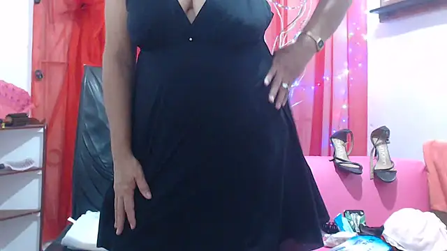 heyline milf online show from 10, 7, 2026