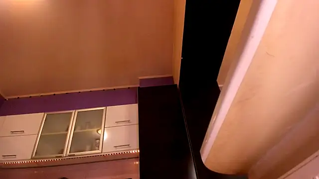 purpleariellx online show from 18, 3, 2025