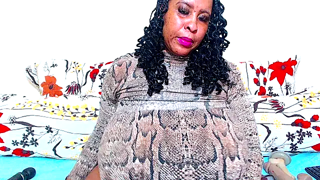 Ebonylovelyx online show from 13, 9, 2025