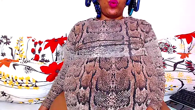 Ebonylovelyx online show from 7, 10, 2025