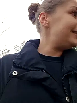 Keli Jessi online show from 12, 11, 2025