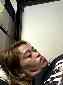 Snapshot of pinay4uwithagoodheart chatting on 18, 12, 2025 pinay4uwithagoodheart online show from 18, 12, 2025