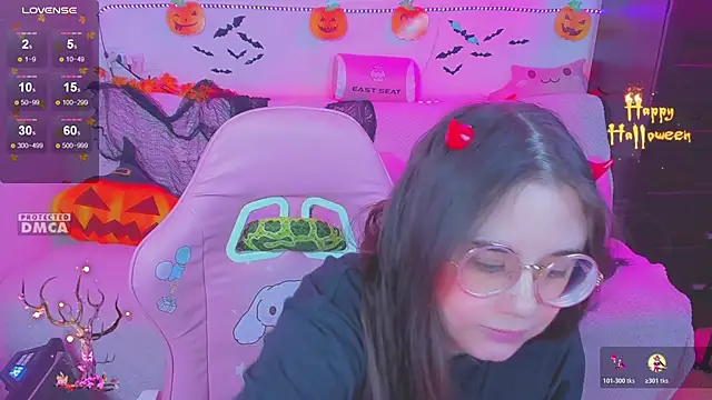 Lolisuccub online show from 28, 10, 2025