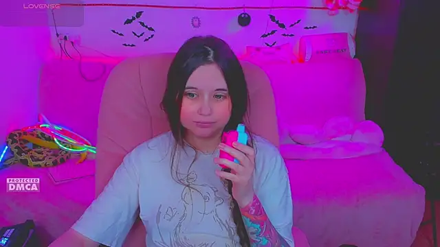 Lolisuccub online show from 26, 4, 2026